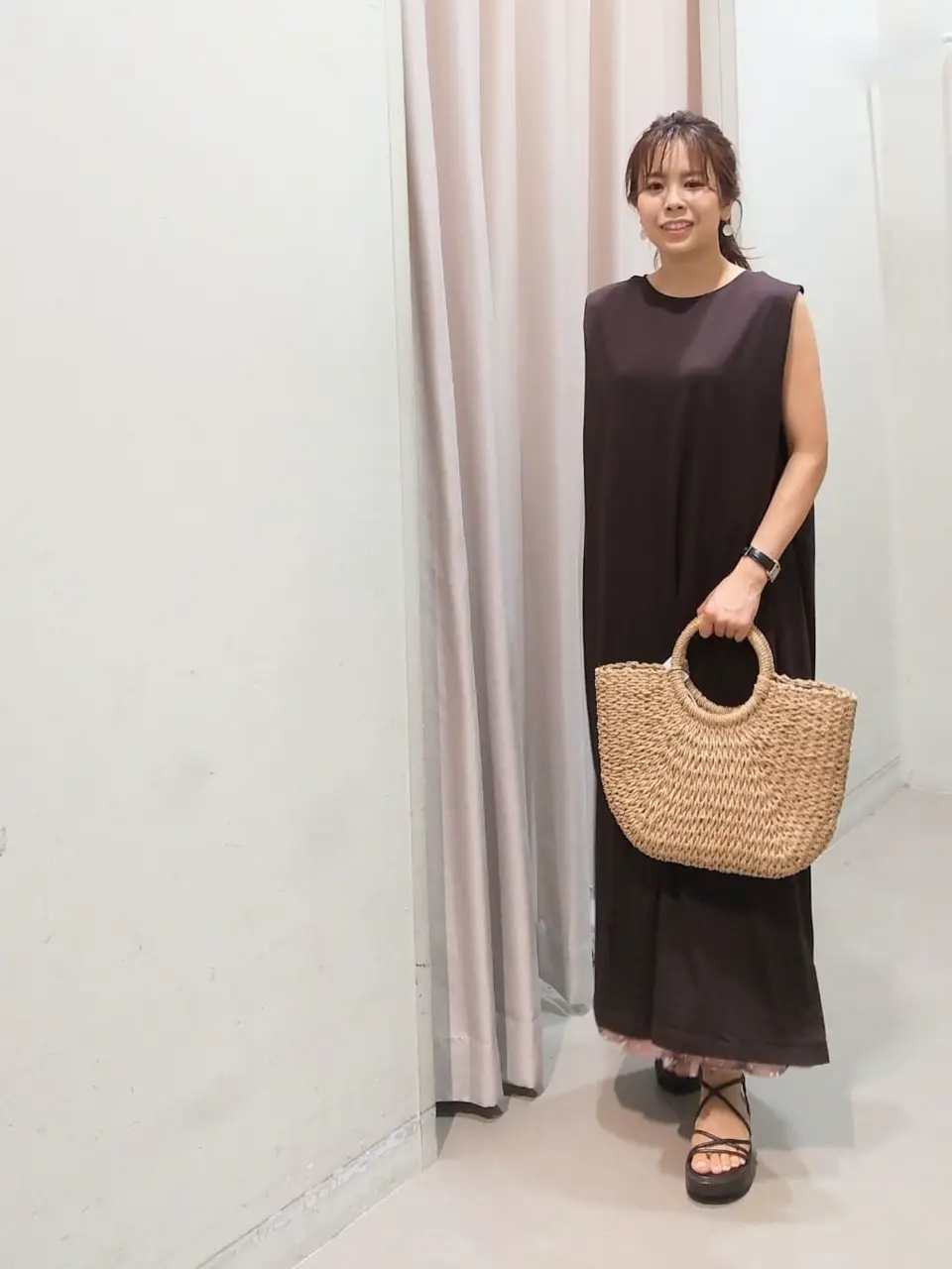 ANY 榎本 コーディネート画像