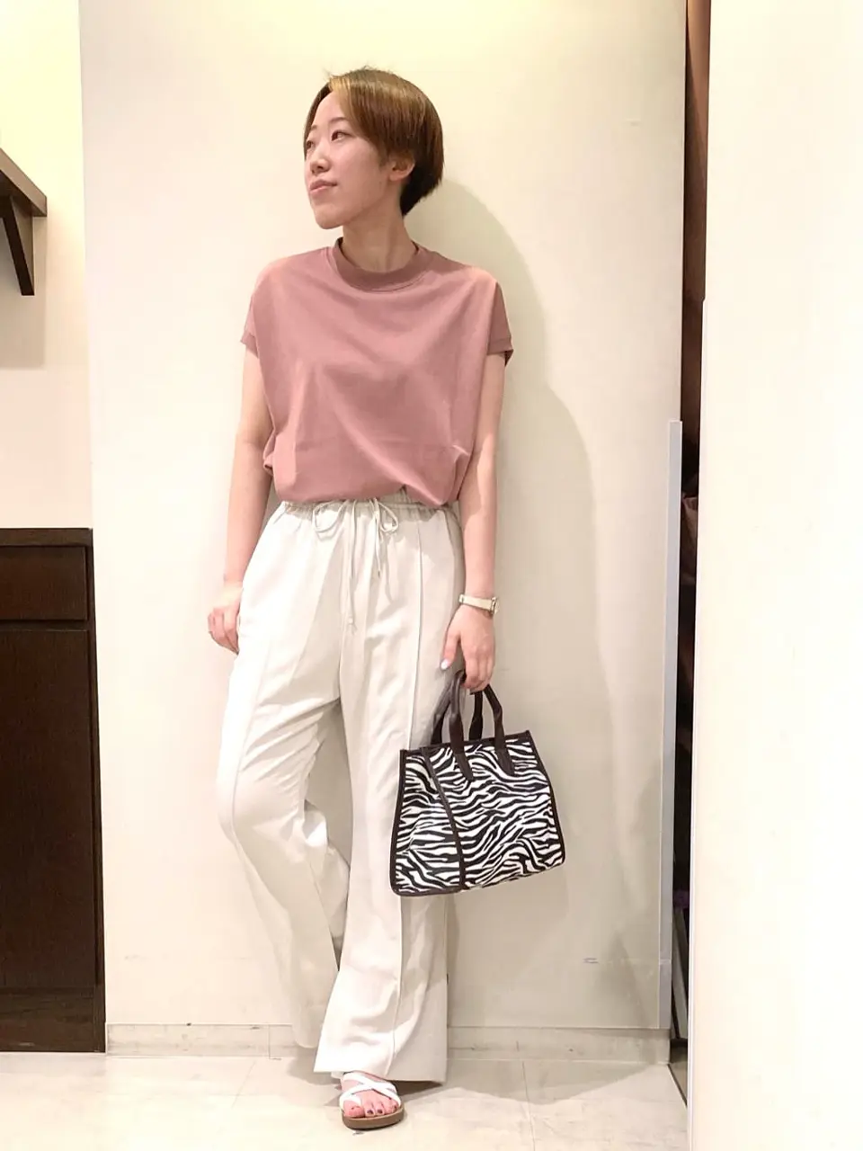 ANY 河本 コーディネート画像