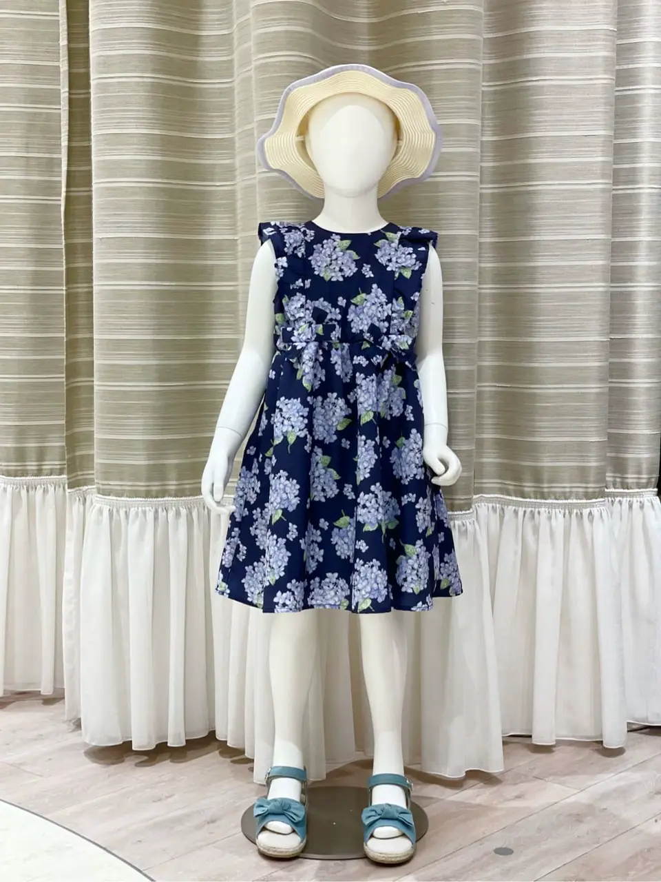 ANY フジコ コーディネート画像