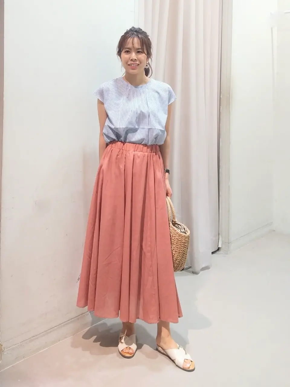 ANY 榎本 コーディネート画像