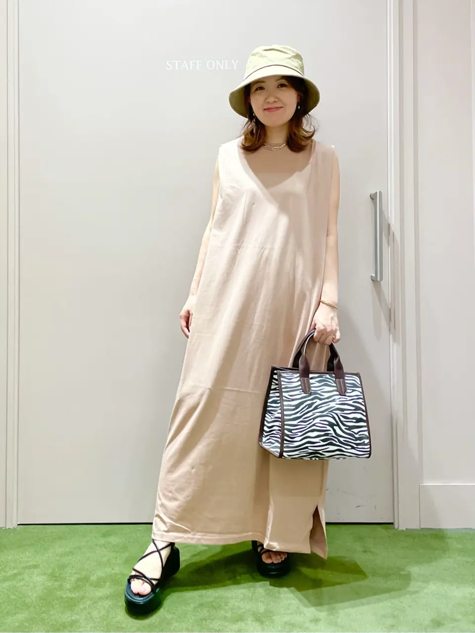 ANY フジコ コーディネート画像