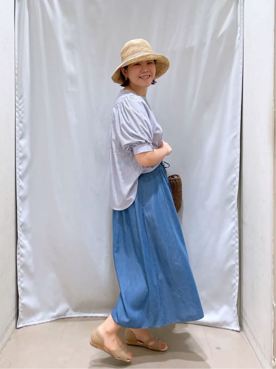 ANY 林 コーディネート画像