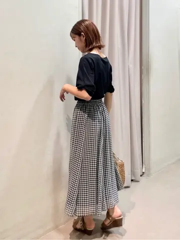 ANY 濱野 コーディネート画像