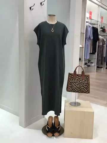 ANY 横溝 コーディネート画像