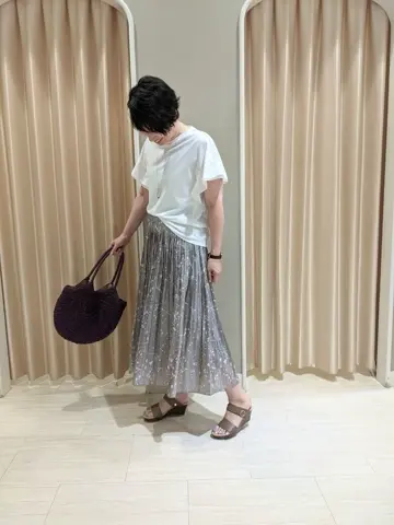 ANY 吉本 コーディネート画像