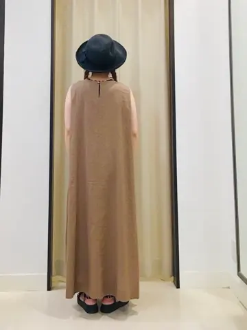 ANY 伊藤 コーディネート画像