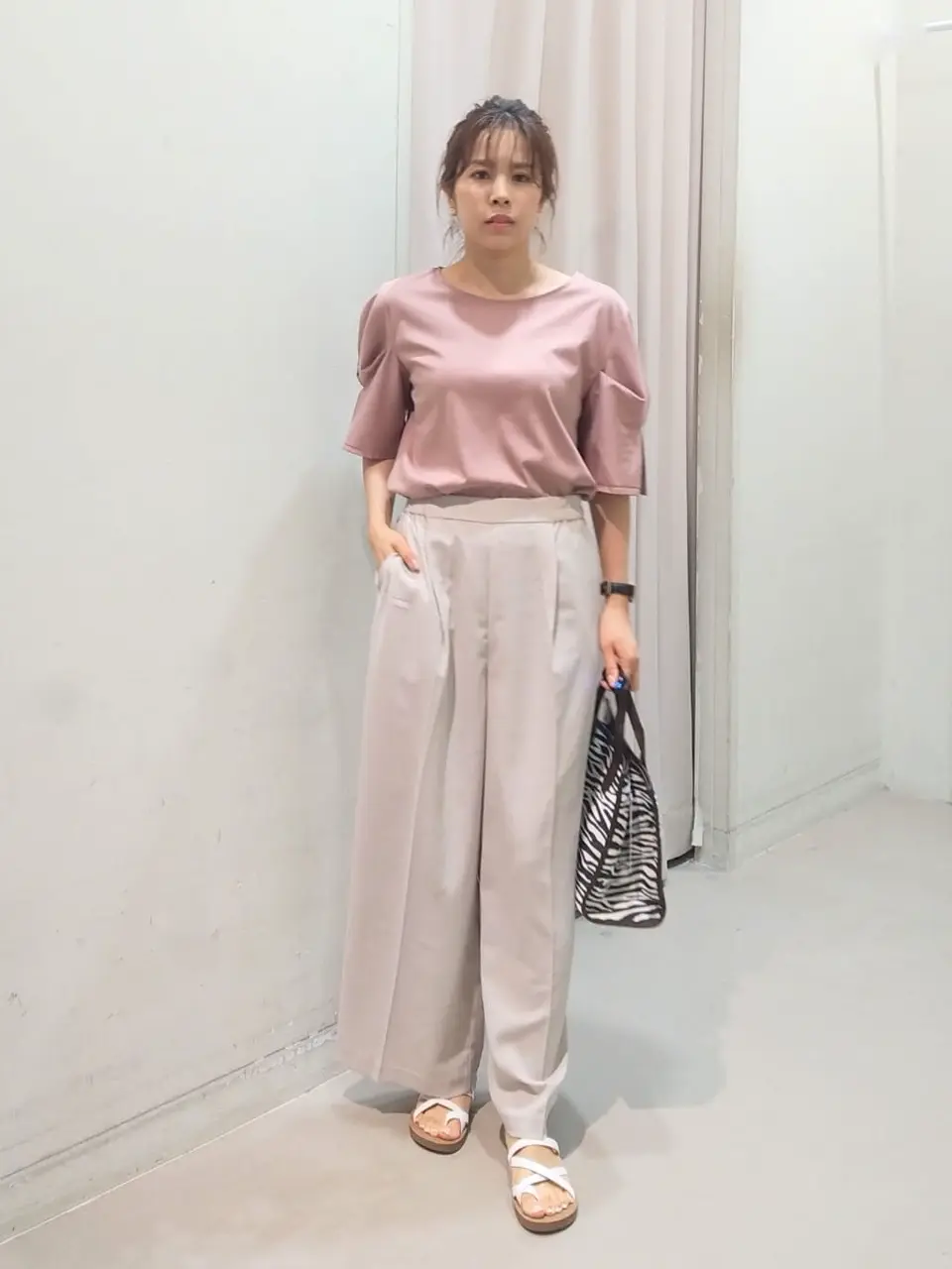 ANY 榎本 コーディネート画像