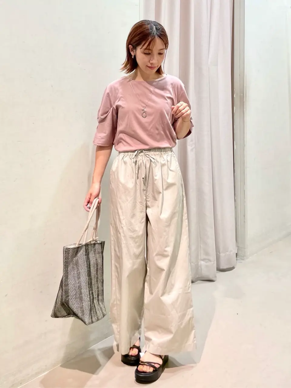 ANY 濱野 コーディネート画像