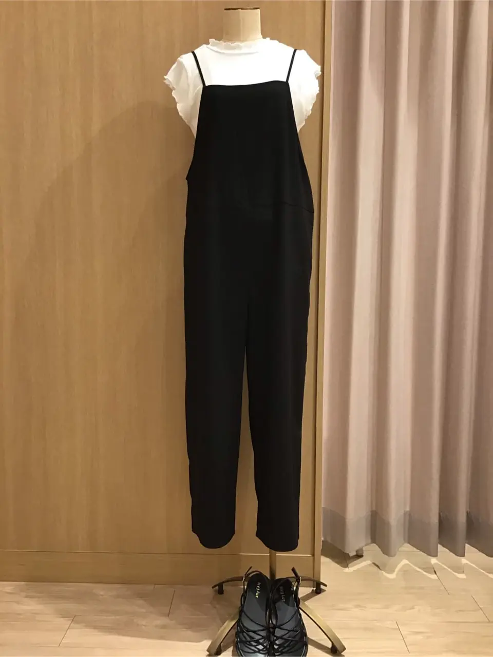 ANY 浅岡 コーディネート画像