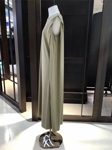 ANY 渡邊 コーディネート画像