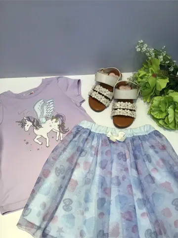 ANY 佐々木 コーディネート画像