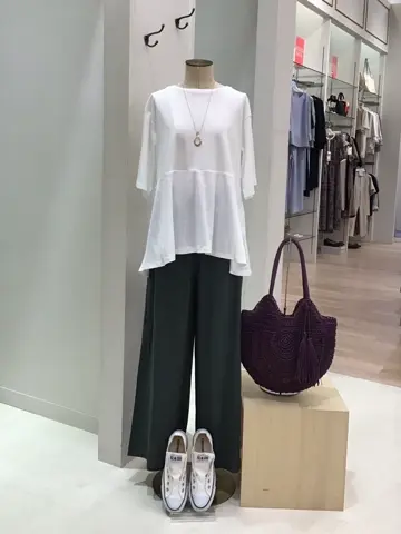 ANY 横溝 コーディネート画像