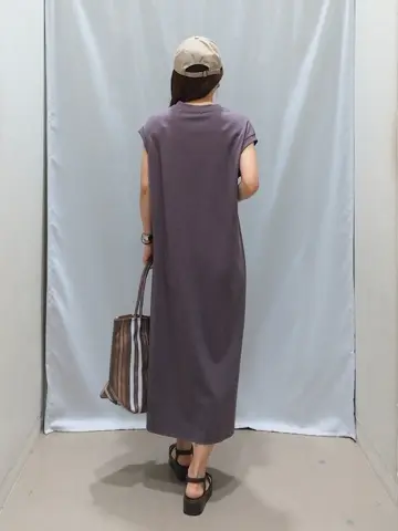 ANY 榎本 コーディネート画像