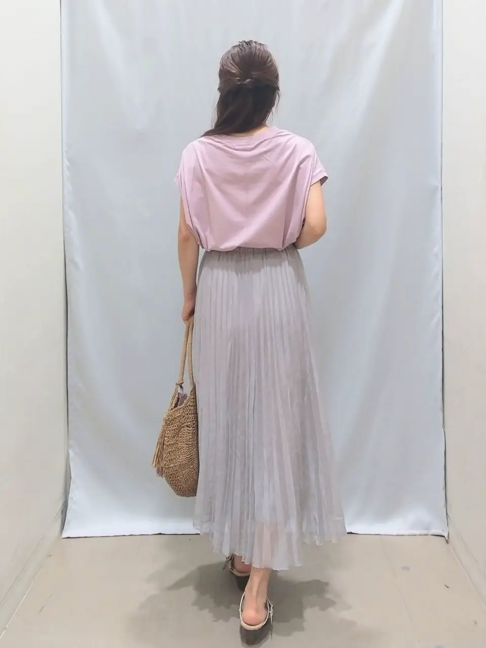 ANY 榎本 コーディネート画像