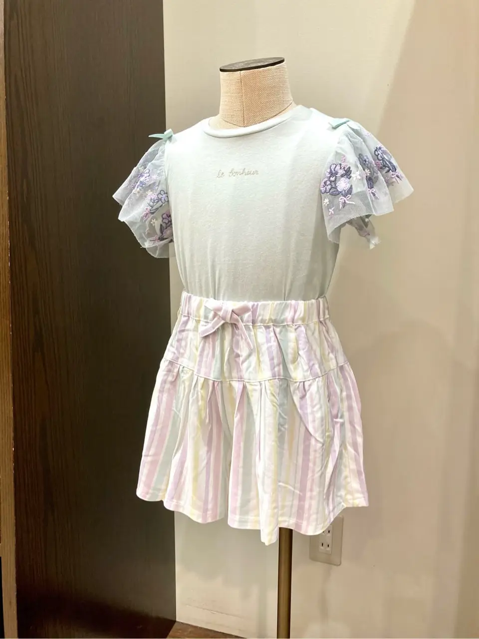 ANY 杉原 コーディネート画像