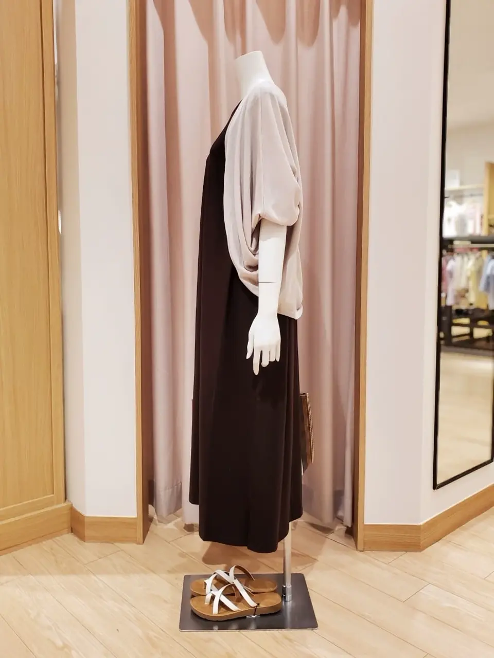 ANY 岩田 コーディネート画像