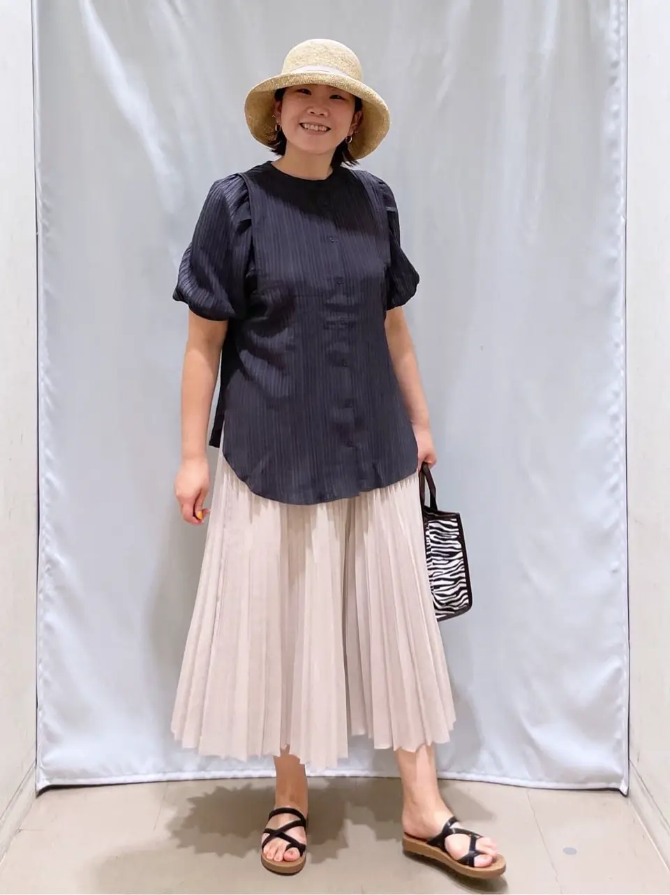 ANY 林 コーディネート画像