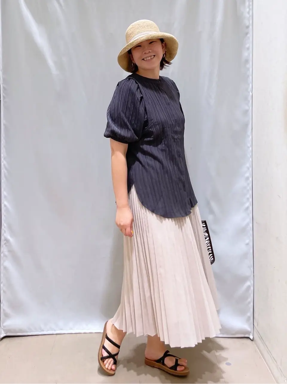 ANY 林 コーディネート画像