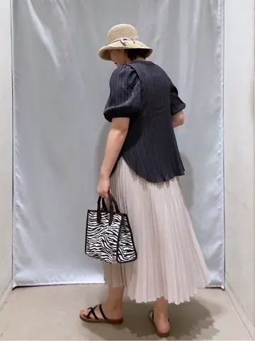 ANY 林 コーディネート画像