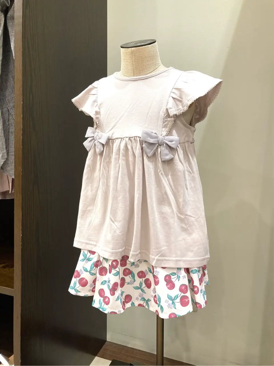 ANY 杉原 コーディネート画像