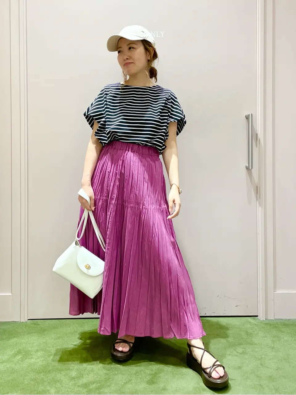 ANY フジコ コーディネート画像