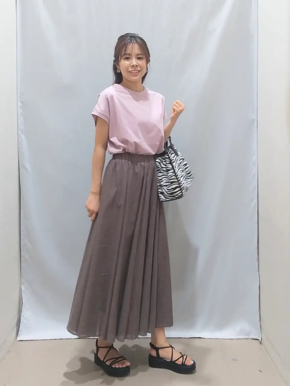 ANY 榎本 コーディネート画像