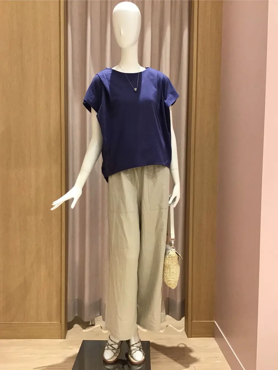  本吉 コーディネート画像