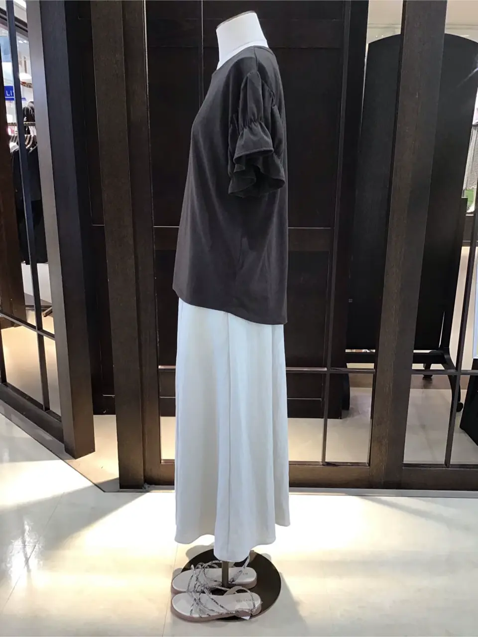 ANY 渡邊 コーディネート画像