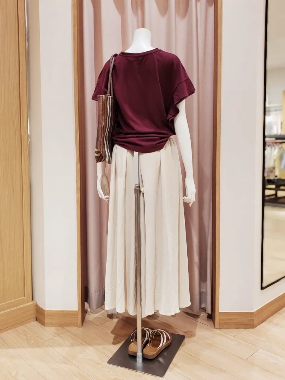 ANY 岩田 コーディネート画像