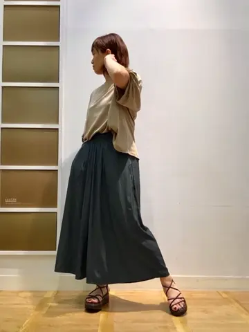 ANY 高橋郁子 コーディネート画像