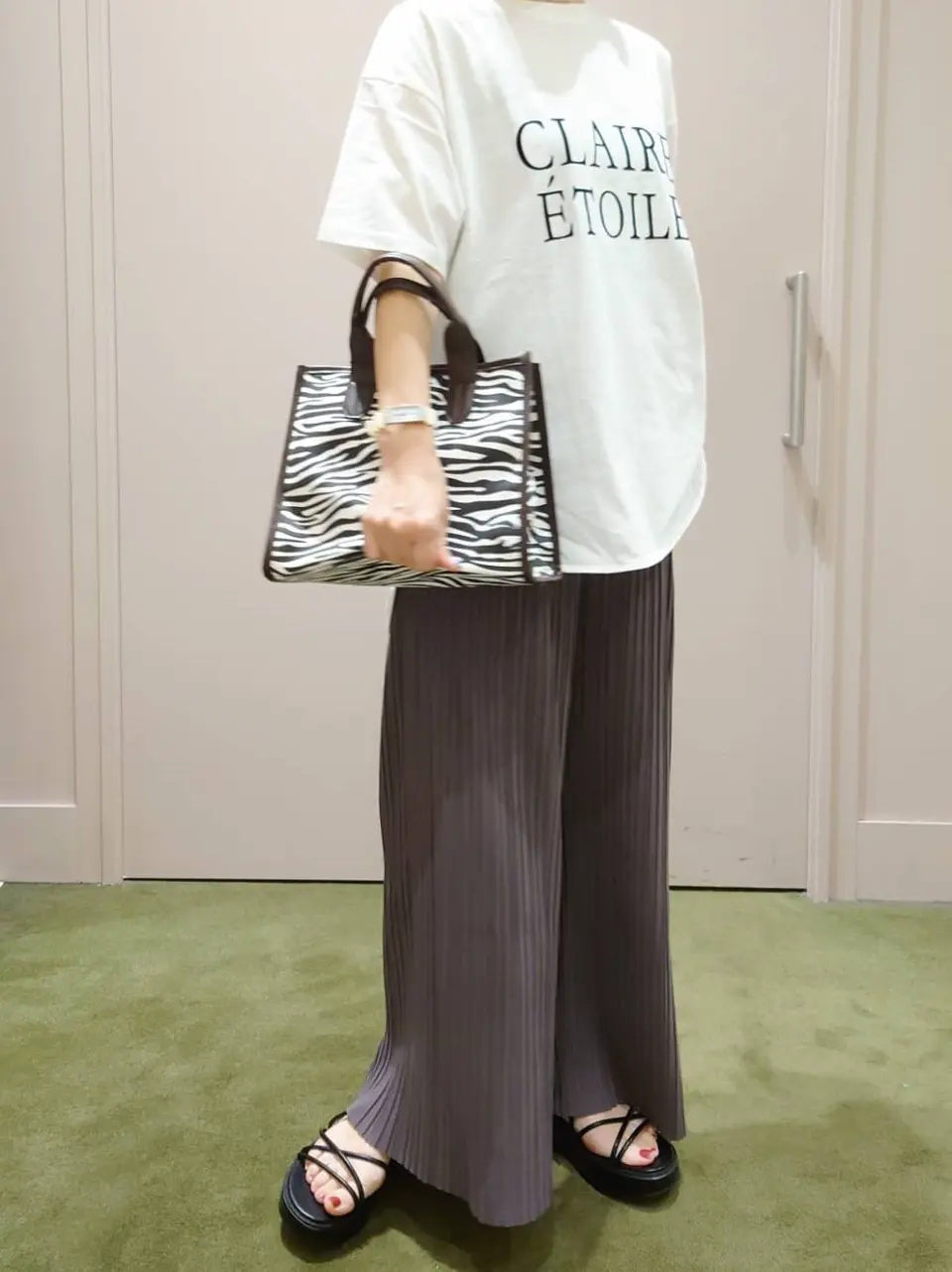 ANY 吉田 コーディネート画像