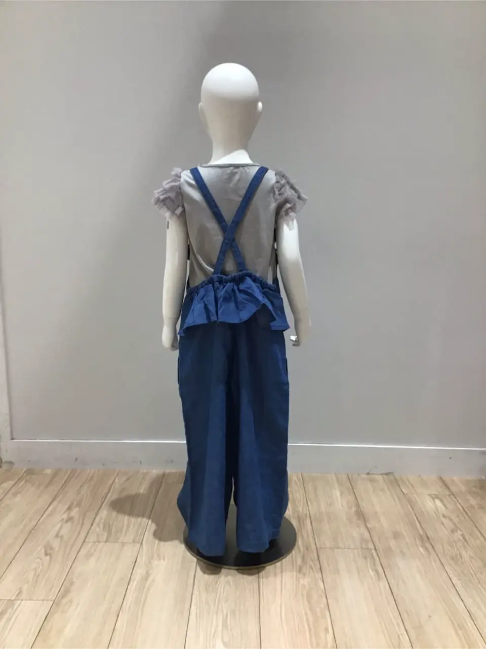 ANY スタッフ コーディネート画像