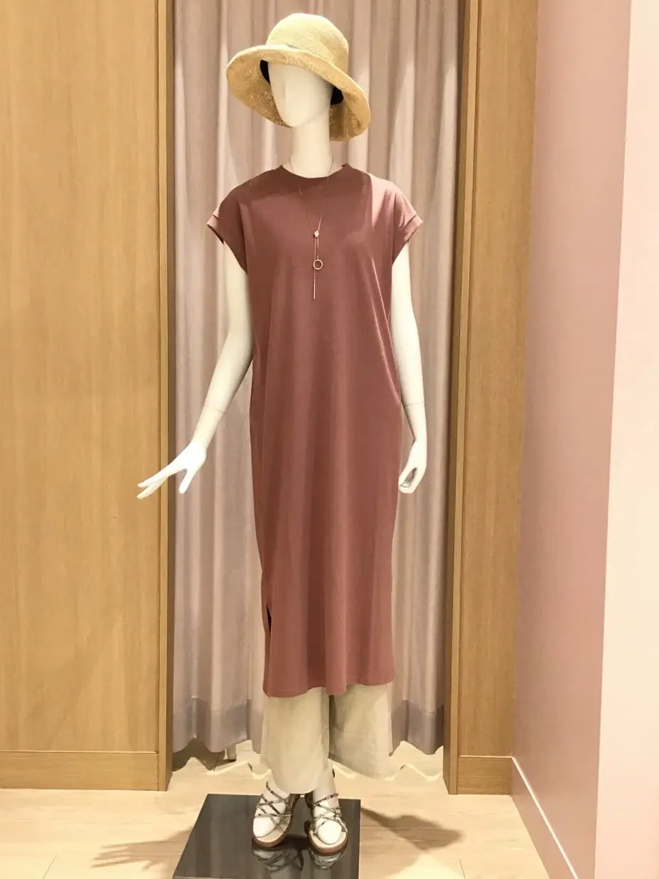  本吉 コーディネート画像