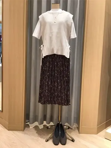 ANY 浅岡 コーディネート画像