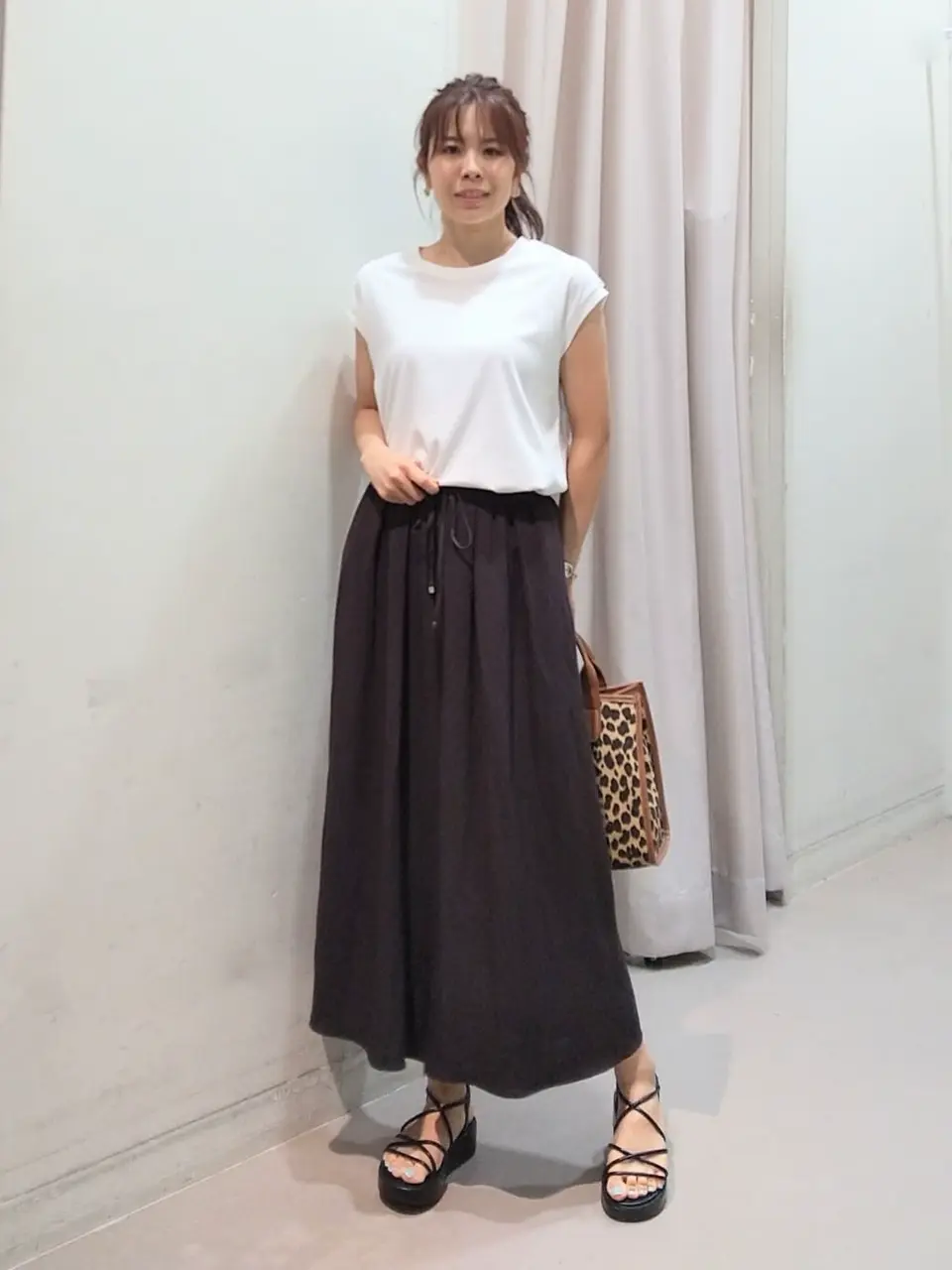 ANY 榎本 コーディネート画像