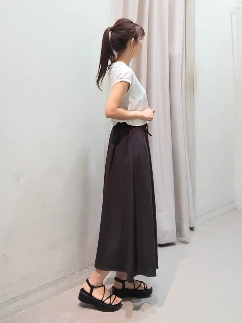 ANY 榎本 コーディネート画像