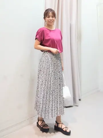 ANY 榎本 コーディネート画像