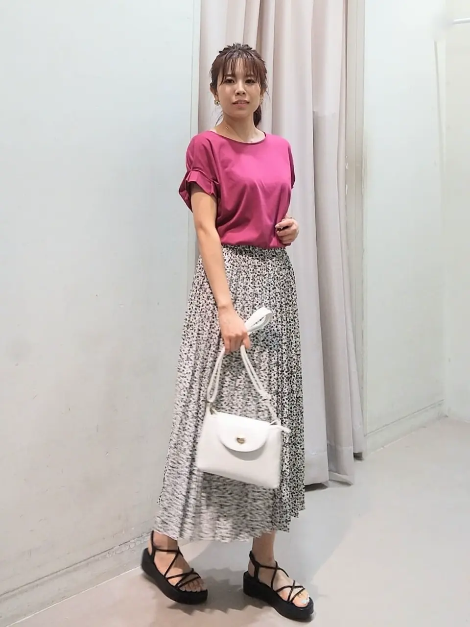 ANY 榎本 コーディネート画像