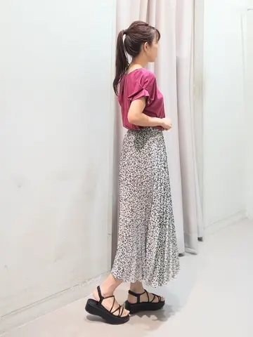 ANY 榎本 コーディネート画像