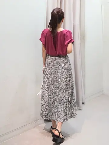 ANY 榎本 コーディネート画像