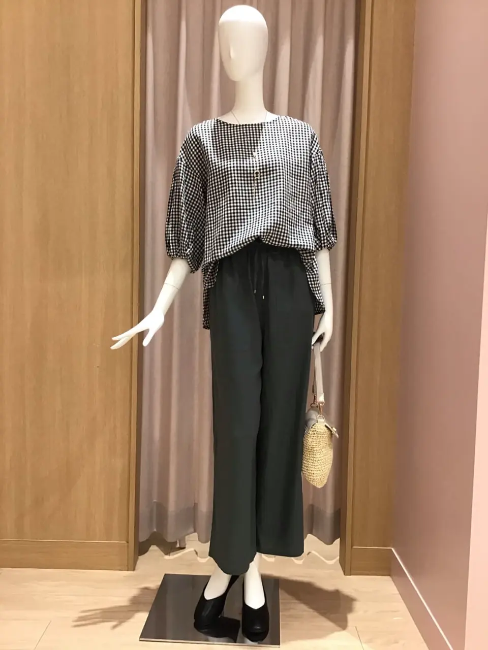  本吉 コーディネート画像