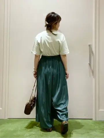 ANY フジコ コーディネート画像