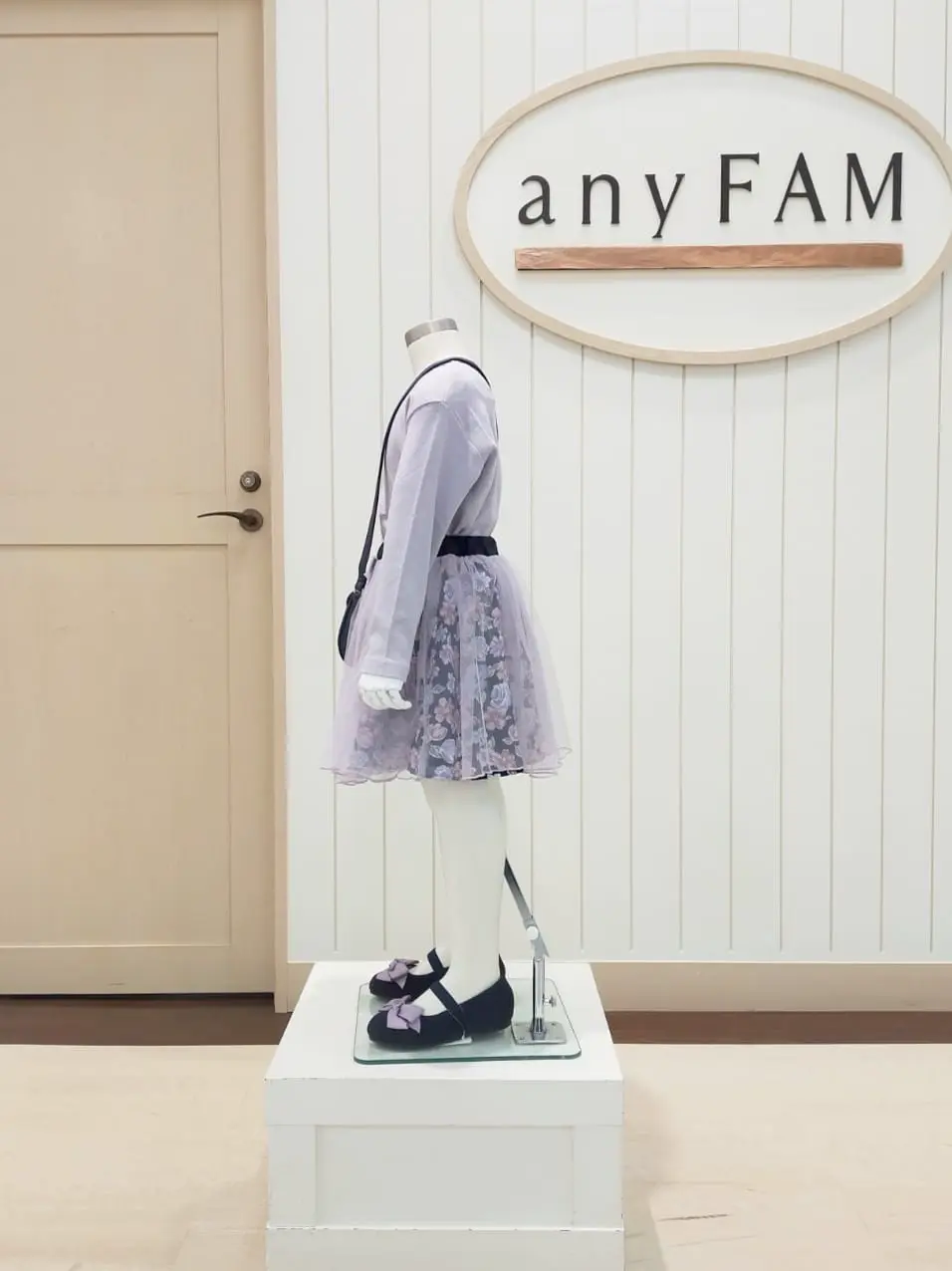 ANY 重永 コーディネート画像