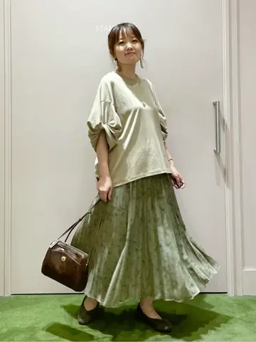 ANY フジコ コーディネート画像