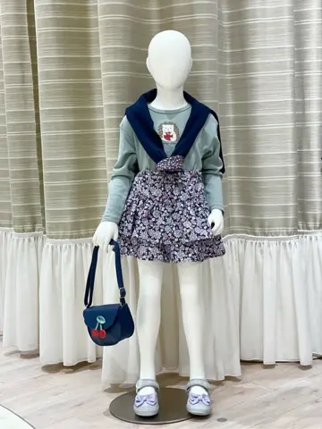 ANY フジコ コーディネート画像