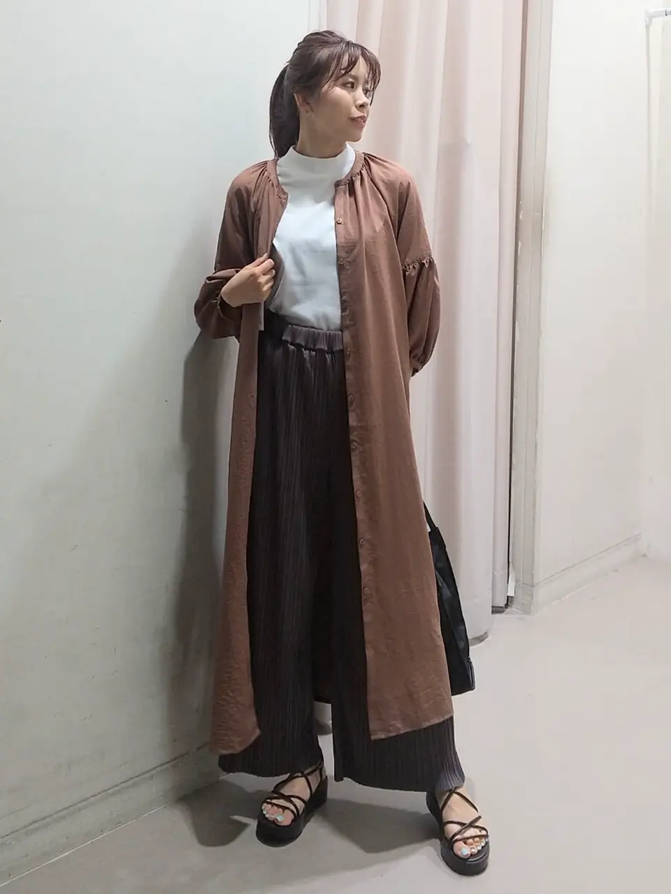 ANY 榎本 コーディネート画像