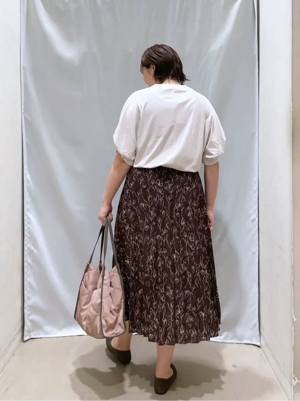 ANY 林 コーディネート画像