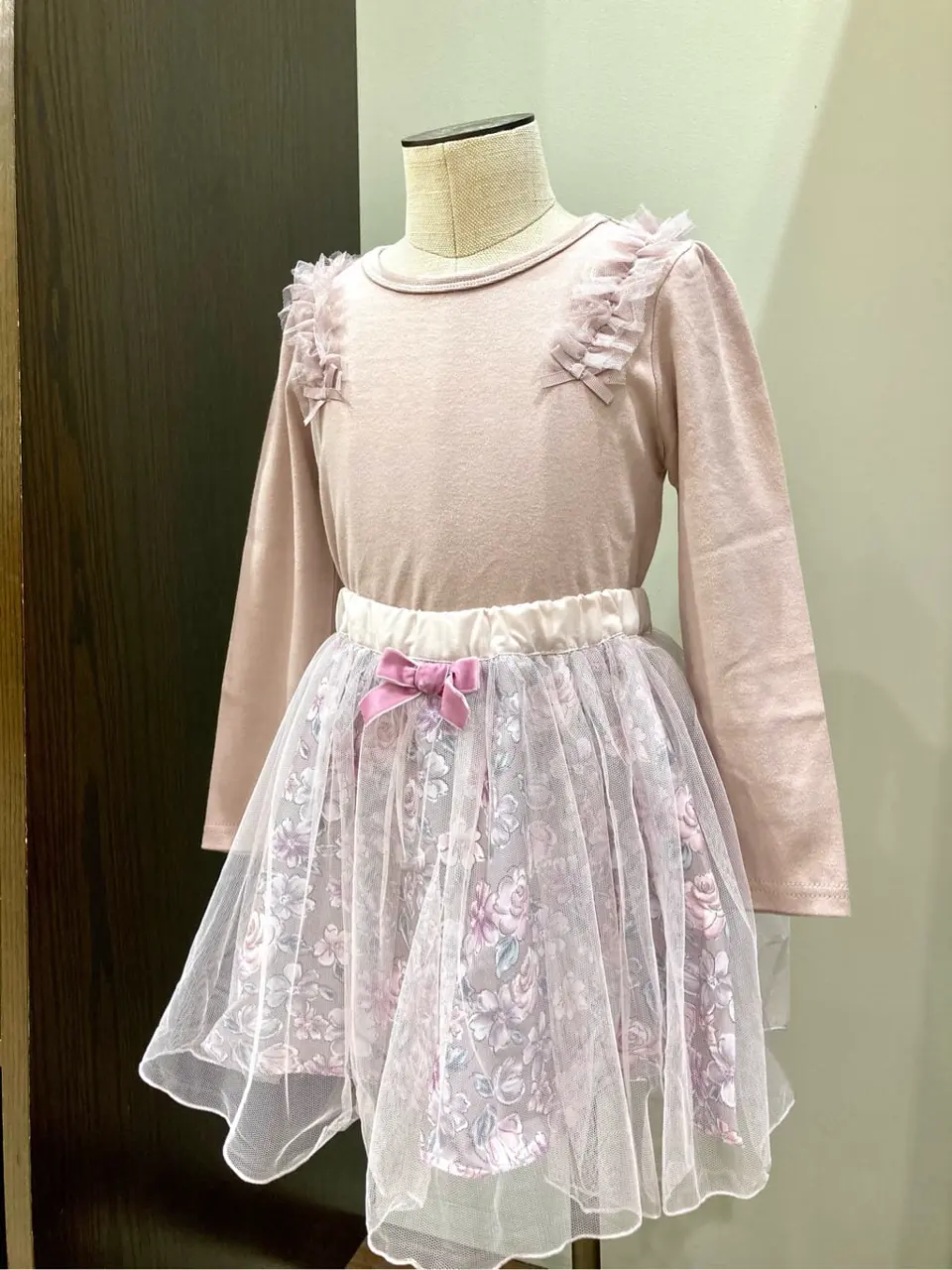 ANY 杉原 コーディネート画像