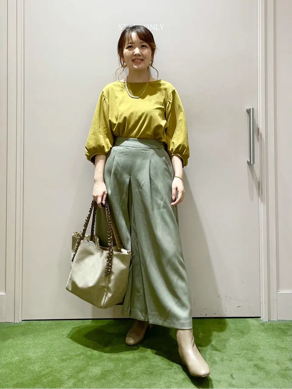 ANY フジコ コーディネート画像