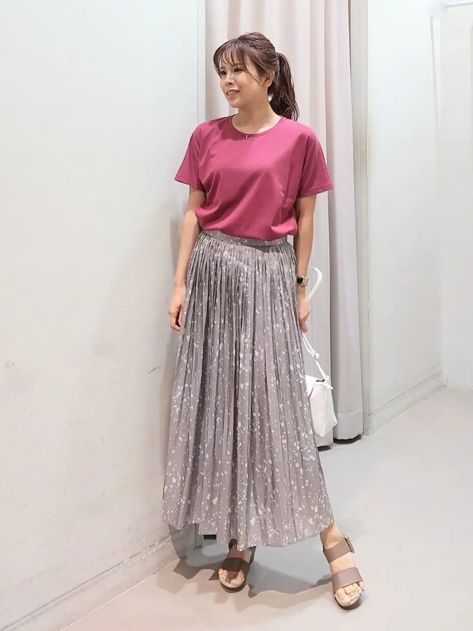 ANY 榎本 コーディネート画像